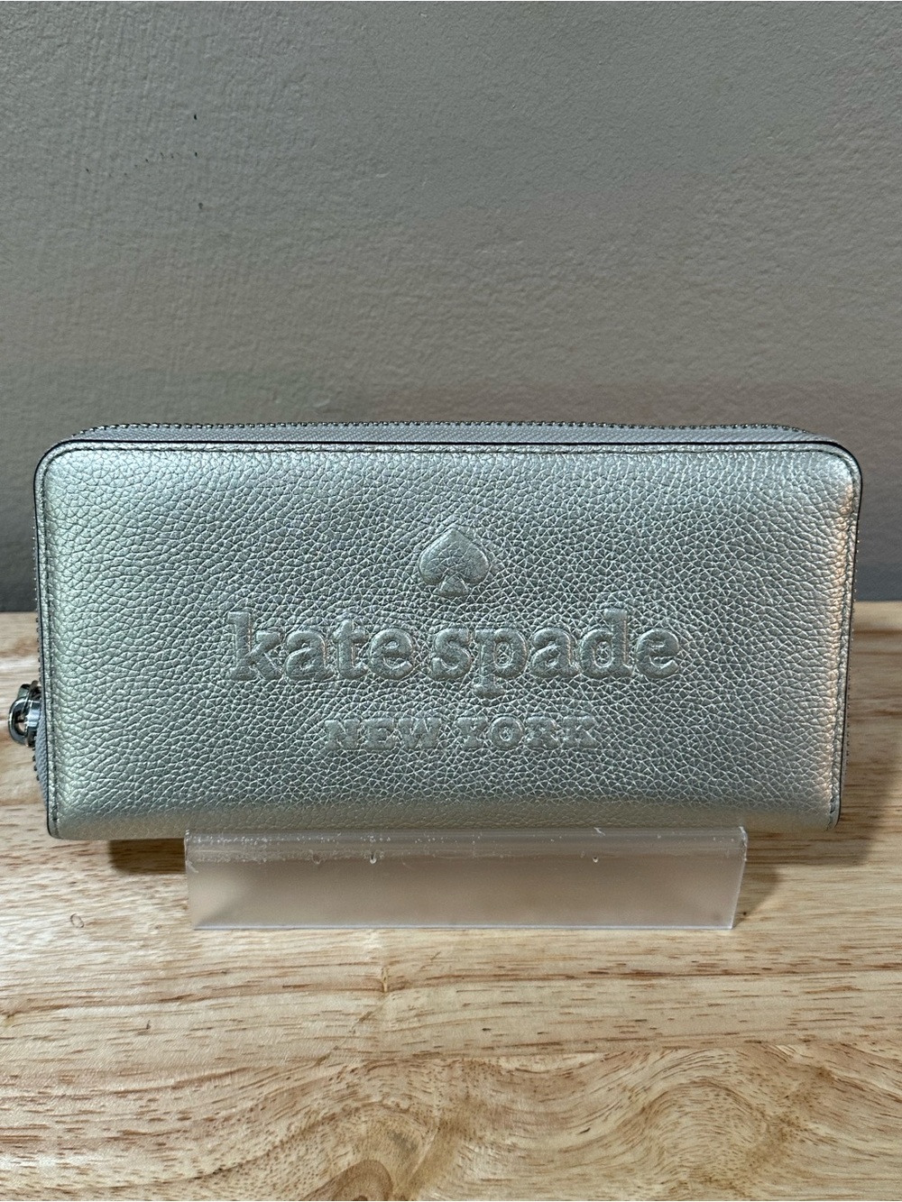 kate spade EUC Metallic Embossed Zip Wallet